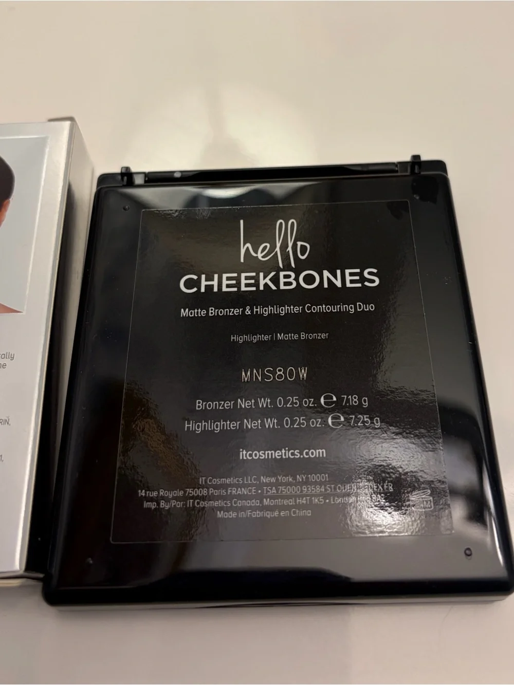 it cosmetics Hello Cheekbones PaletteRadiance highlight Matte bronzer New in box